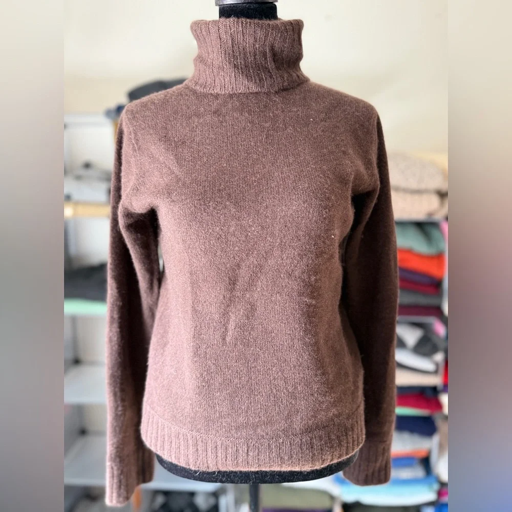 Kirkland Cashmere Chocolate Brown Turtleneck Sweater, S. Thick and Cozy_3